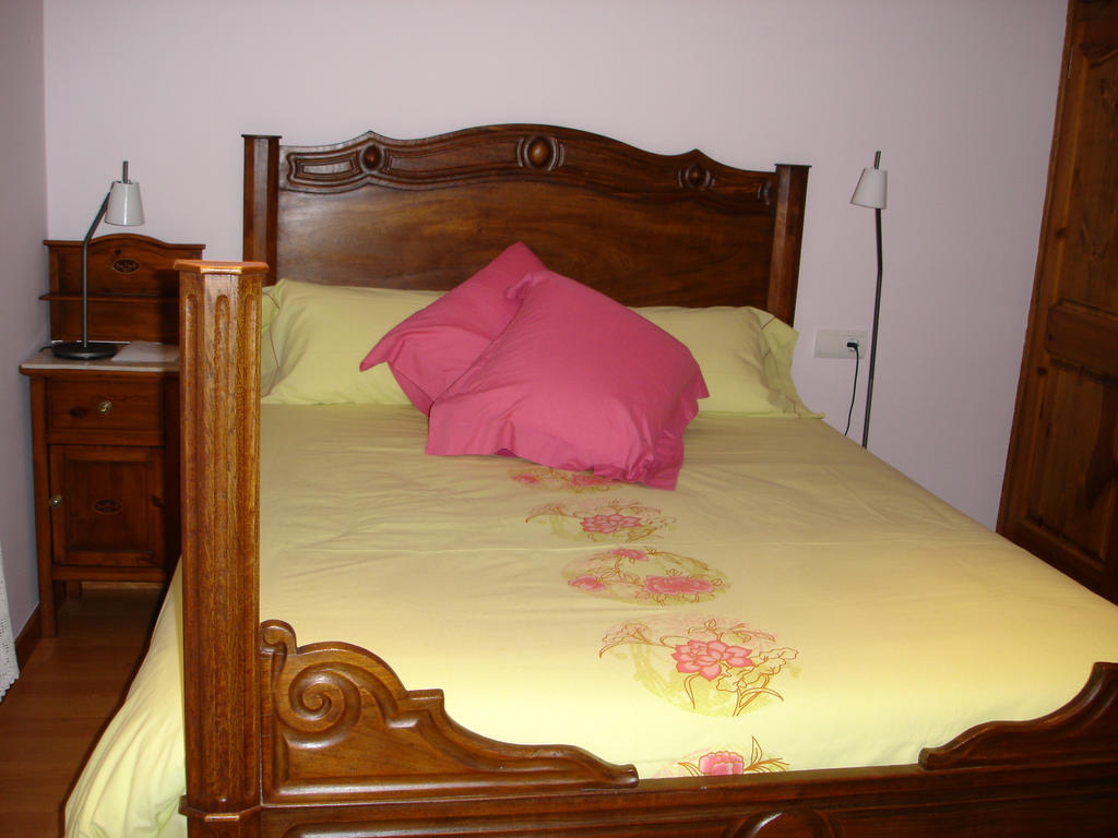 Cal Pastor Hostal La Pobla de Cervoles Habitación foto